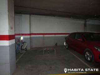 Parking coche en Calle leandro fernández de moratín 4. Se vende plaza de garaje