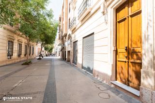 Local Comercial en Calle Reyes Católicos 4