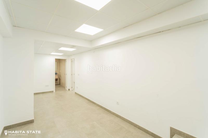 Foto 3164afa3-cbf3-435b-a916-3e6b14500194. Lloguer local comercial a paseo de Almería 20 a Centro Almería