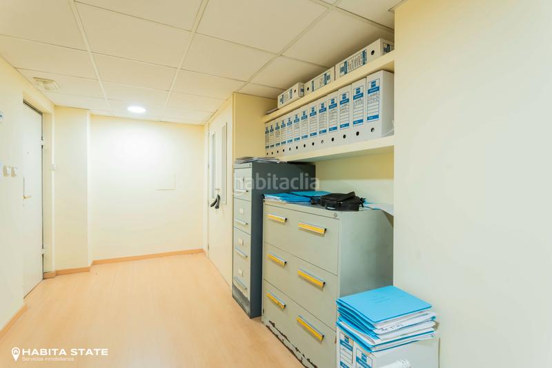 Foto 48b3e63d-5cfb-427c-a128-75ceaec678a2. Lloguer local comercial a paseo de Almería 20 a Centro Almería