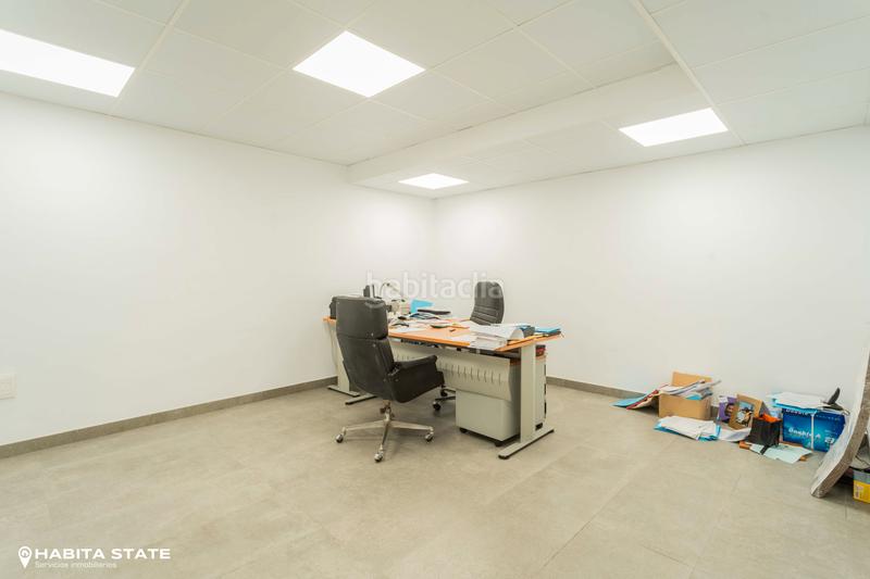 Foto 812c1557-f1bd-4232-9802-fdc7ec8c6580. Lloguer local comercial a paseo de Almería 20 a Centro Almería