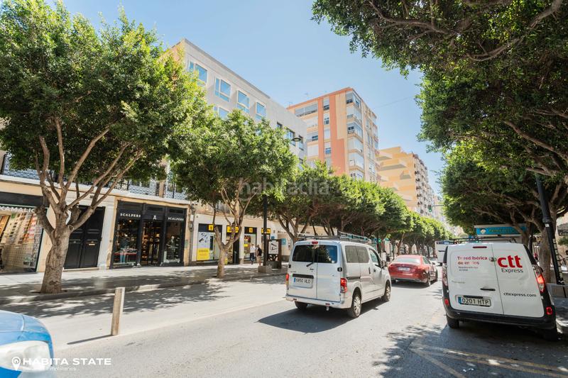 Foto 317871dd-2aee-4983-8c9a-29afa94de46a. Miete geschäftsraum in paseo de Almería 20 in Centro Almería