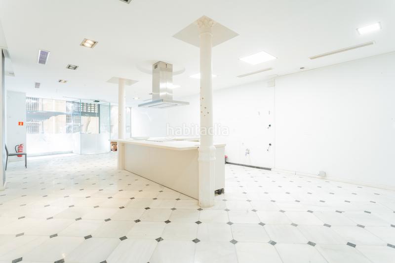 Foto eecb4fd5-076d-4921-83ad-bfc61bf1eeba. Affitto locale commerciale in calle doctor gómez ulla 2 in Almería