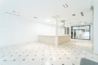 Local Comercial en Calle Doctor Gómez Ulla 2