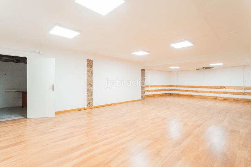 Foto b9819fd5-7ecc-4c45-96df-04b6deaacfaa. Rent business premise in calle doctor gómez ulla 2 in Almería