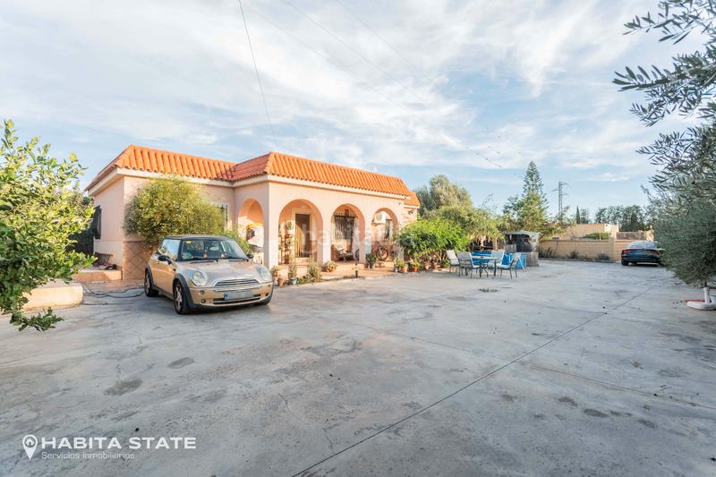 Foto f078f3a1-99a0-4823-8f95-fba77267cb36. Chalet avec cheminée piscine dans Viator