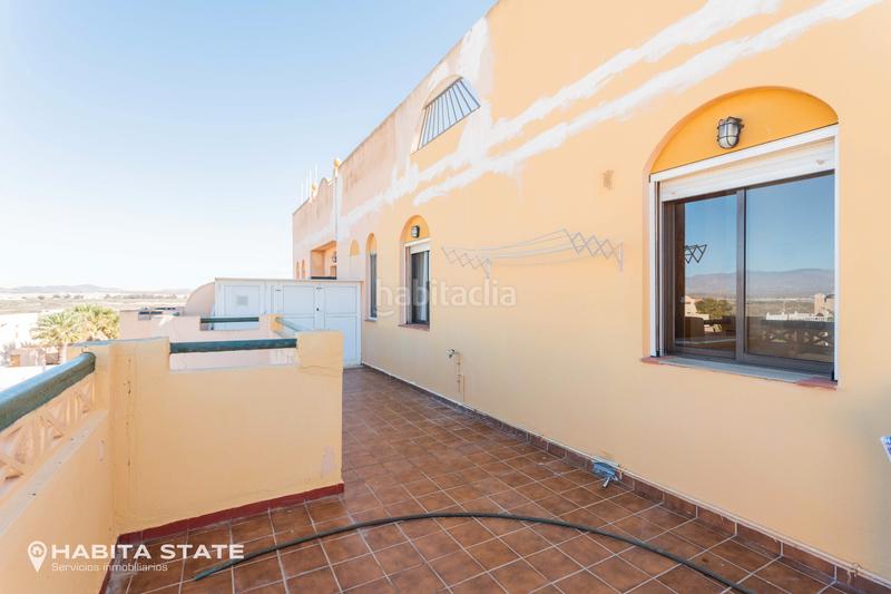 Foto 756d3cd9-96c4-4edf-9fb2-e62290f6436e. Àtic a calle isla elobey 28 a Cabo de Gata