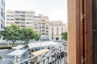 Pis a Calle granada 9. ¡descubre tu nuevo hogar en el corazón de la ciudad!