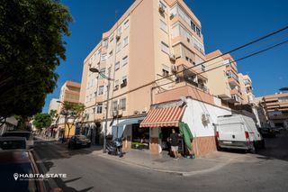 Pis  Calle julio gómez relampaguito. ¡oportunidad de oro! piso luminoso en esquina junto al mercado d