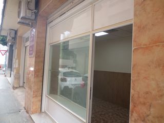 Local Comercial a Calle Rafael Calatrava 13