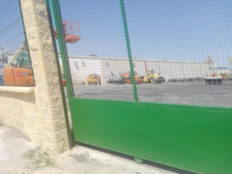 Foto a9f2603d-14bb-4239-9301-fb417524cc6f. Area edificabile industriale in calle bronce 102 in Almería