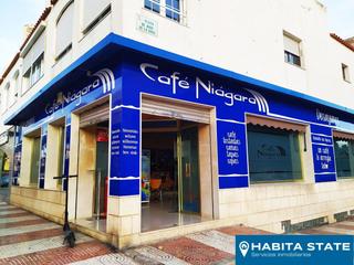 Locale commerciale in Avenida sabinar 48