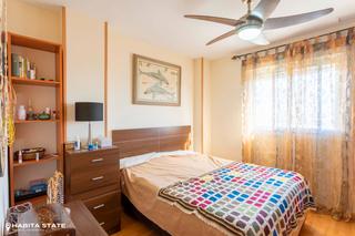 Appartamento in Calle mariana pineda 2. Magnífico ático en el residencial los flamencos