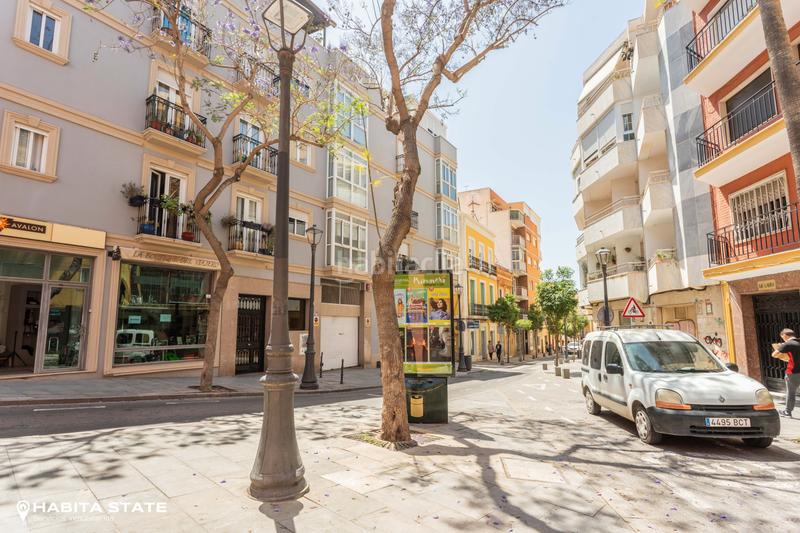 Foto 14964eb7-27e7-4dc3-81f9-a7298d820359. Affitto locale commerciale in calle real 27 in Centro Almería