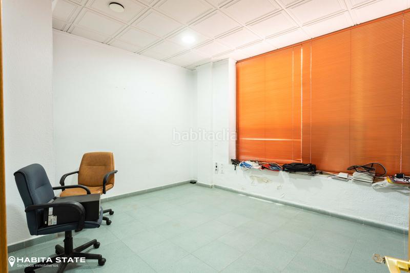 Foto b2bcfa5b-00a7-4ad5-bc23-505e3d2e4bbe. Affitto locale commerciale in calle real 27 in Centro Almería