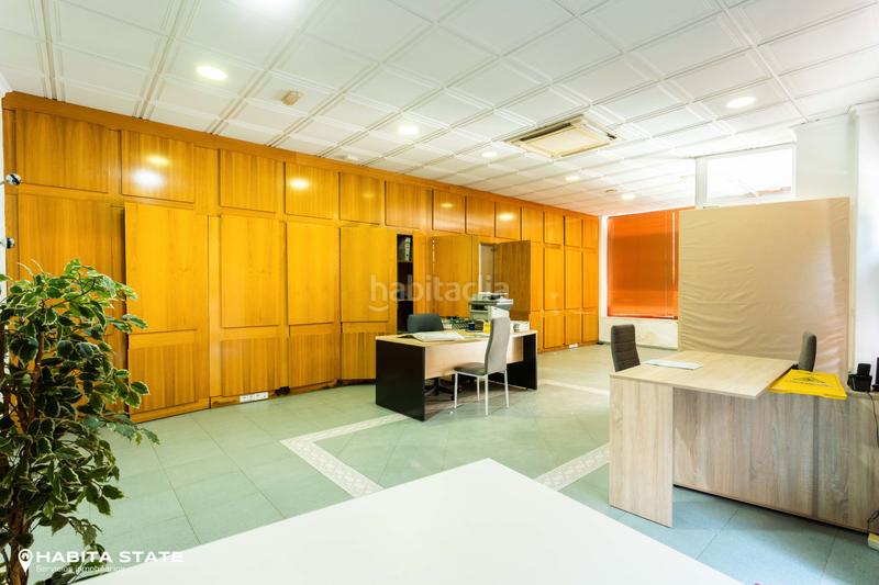 Foto c92a3da0-ffe8-42e9-b85d-b20274f7b51b. Affitto locale commerciale in calle real 27 in Centro Almería