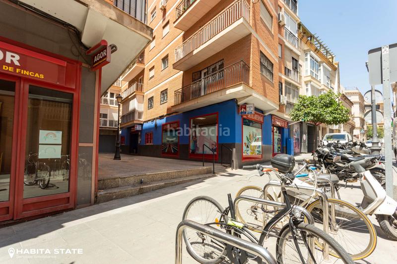 Foto 07116707-bc6d-43df-97d3-9c0324c0ae82. Location local commercial dans calle real 27 dans Centro Almería