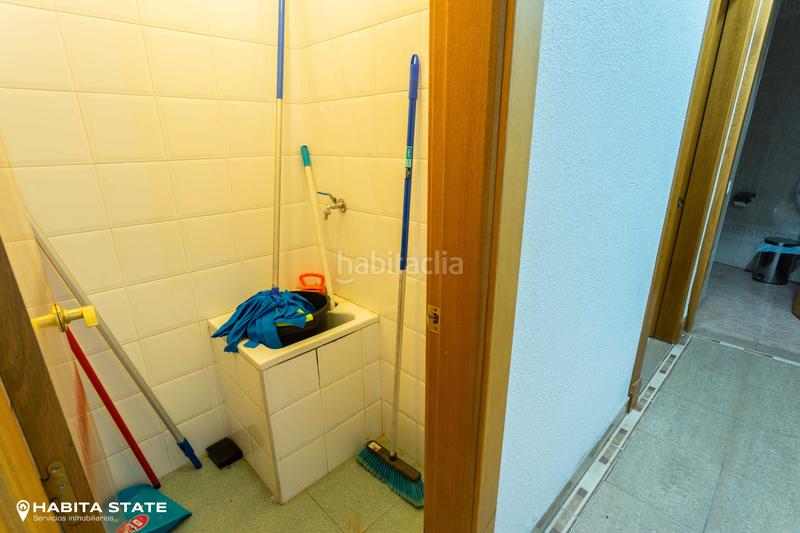 Foto 633d3b6c-3f5e-4f47-b054-26e469a442e2. Miete geschäftsraum in calle real 27 in Centro Almería