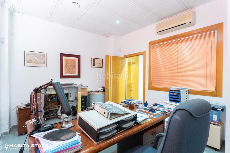 Foto 700746e0-b992-478e-b1d8-b711a394f19c. Miete geschäftsraum in calle real 27 in Centro Almería