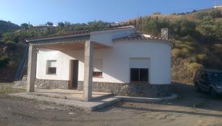 Country house in Canillas de Albaida. Casa rústica en cómpeta