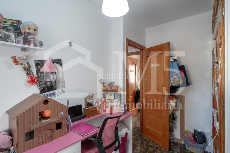 Foto 3863213b-dd31-4c9b-a449-9e86d31c8048. Casa adossada amb aparcament a Hispanidad - Vivar Téllez Vélez - Málaga