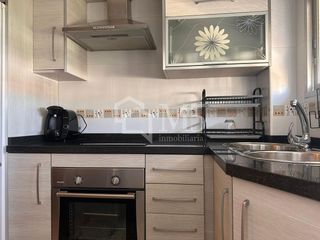 Rent Flat in Paseo Marítimo de Levante. Piso alquiler de septiembre a junio en torre del mar