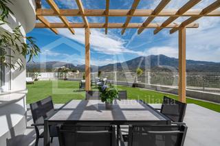 Casa a Viñuela. Exclusivo chalet independiente vanguardista de obra nueva en la