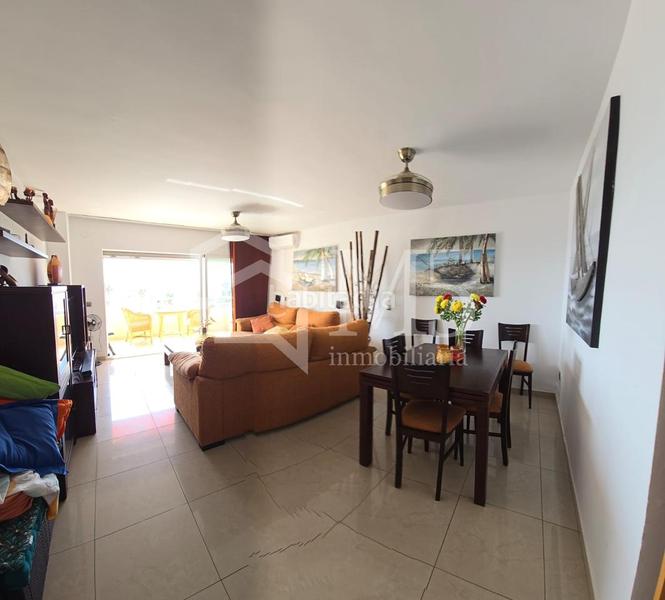 Foto 0c3f715f-1152-4930-8e0d-64c62efb38c5. Location appartement avec piscine dans Centro Torre del Mar