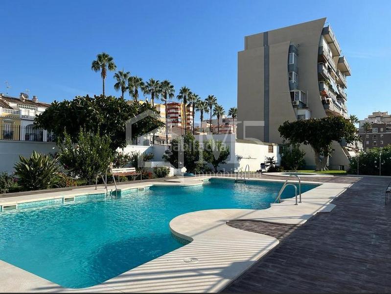 Foto 3f97c898-13c5-40be-92e4-72bf745c5be2. Miete etagenwohnung mit pool in Centro Torre del Mar