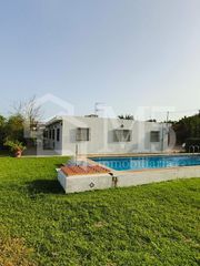 Masia a Viña Málaga. Casa rústica en torre del mar