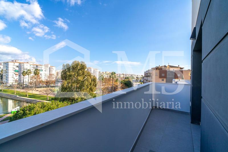 Foto 5a161c55-55fa-4fdc-b1e4-cd82e5d2e29e. Attico con parcheggio piscina in Camino Viejo de Málaga Vélez - Málaga