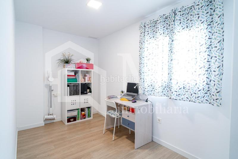 Foto e21189b4-79e4-44f5-950d-21e7978119e4. Attico con parcheggio piscina in Camino Viejo de Málaga Vélez - Málaga