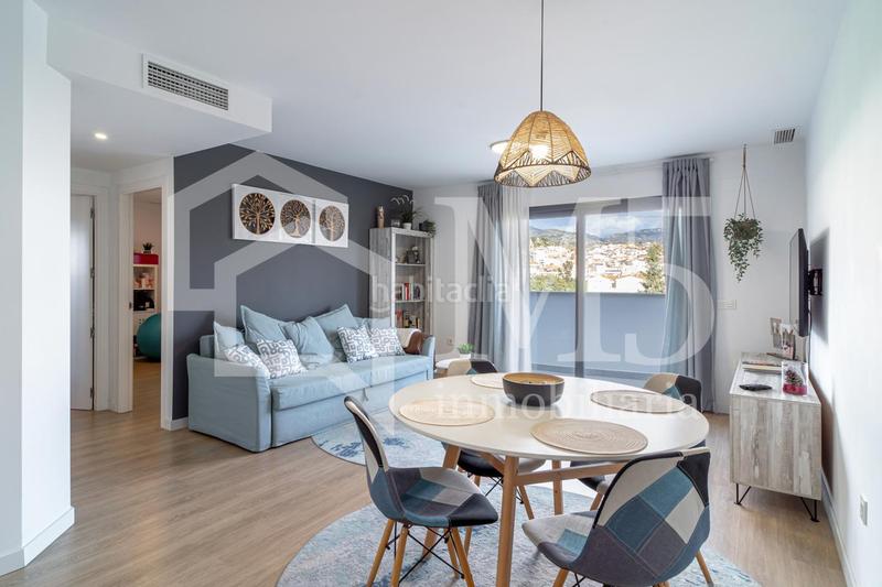 Foto efa4f637-0cb1-48c6-8c85-a2ce930d3001. Attico con parcheggio piscina in Camino Viejo de Málaga Vélez - Málaga