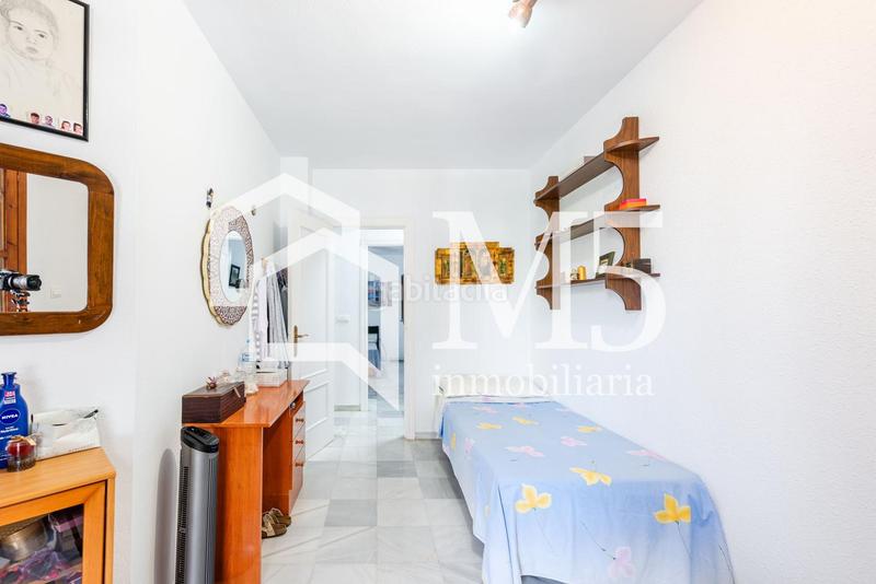 Foto 7cf8a1a0-48bc-415d-8c03-875b0feb31b0. Casa con parcheggio piscina in Paseo Marítimo de Levante Torre del Mar