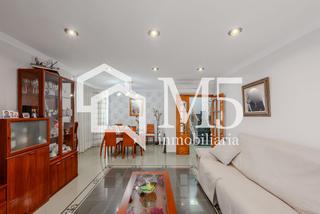 Casa en Via Mlaga. Chalet independiente en torre del mar