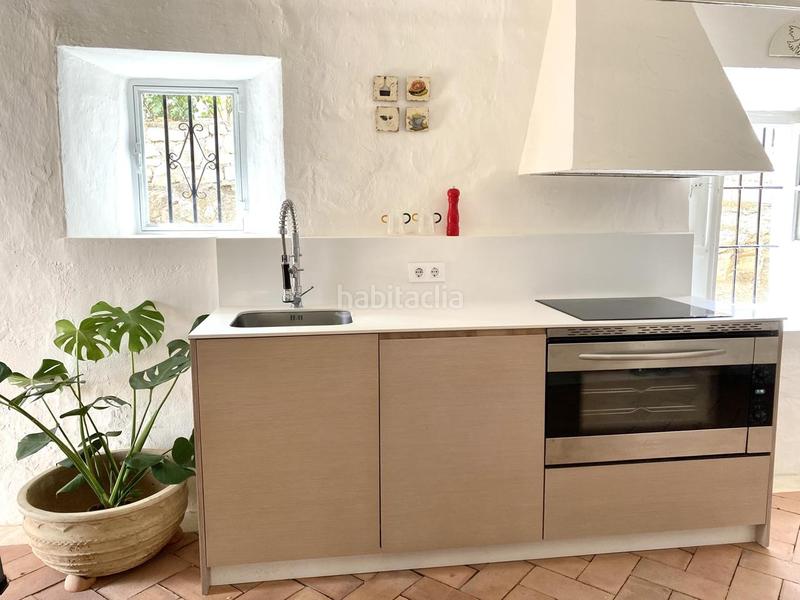 Foto f28f82a7-3c88-4651-ba2a-e40efdbf3f65. Alquiler masía casa alquiler en la pasada del granadillo en Canillas de Aceituno