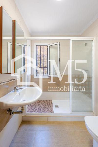 Foto 9081f92f-50ba-4845-9a4a-ed49f07a789e. Planta baixa a Caleta de Velez