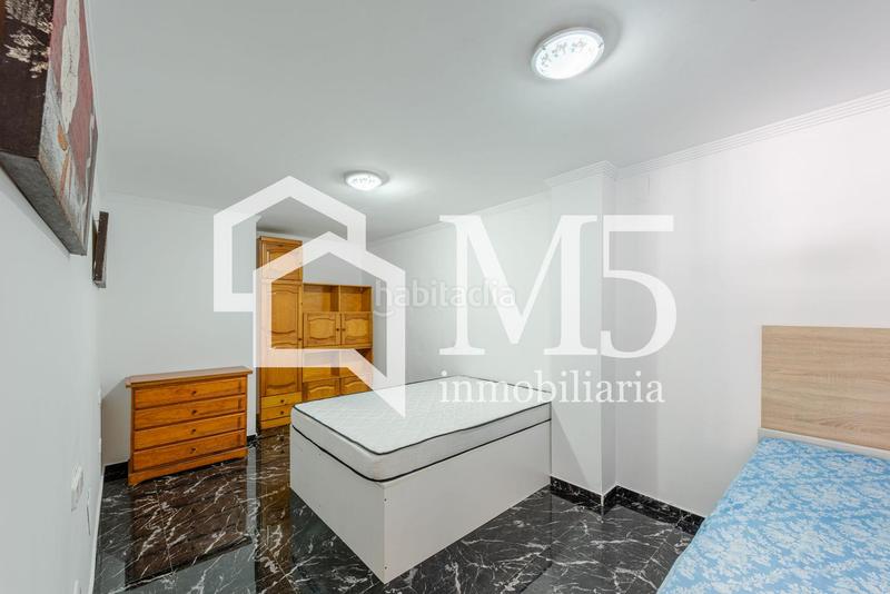 Foto 90e31b9a-6252-45ea-97de-8a6990f2eabe. Planta baixa a Caleta de Velez