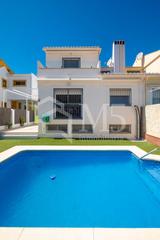 Casa a Viña Málaga. Chalet pareado en torre del mar