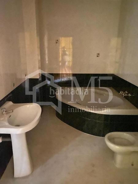 Foto ebb7ccad-b210-4b37-9008-59905938f8b0. Semi detached house with parking in Algarrobo pueblo Algarrobo