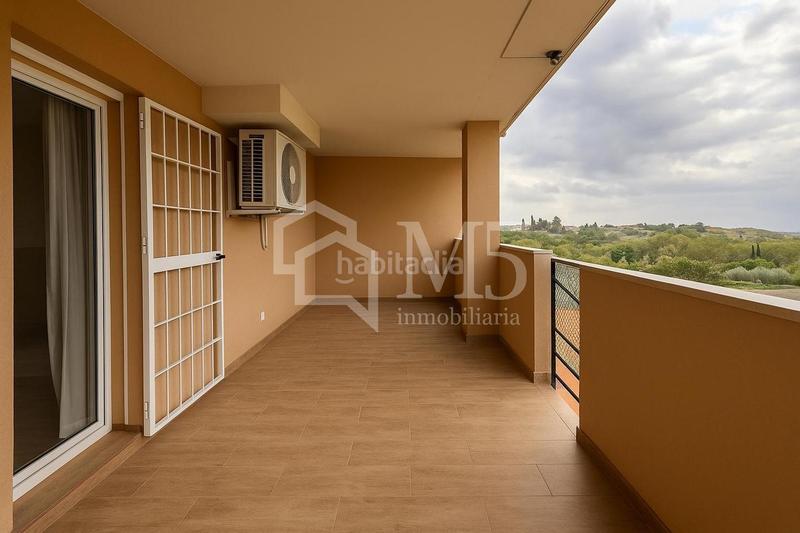 Foto 1e597f8f-8ee9-4756-a250-db410a445fbc. Rez-de-chaussée avec parking piscine dans La Cala del Moral Rincón de la Victoria