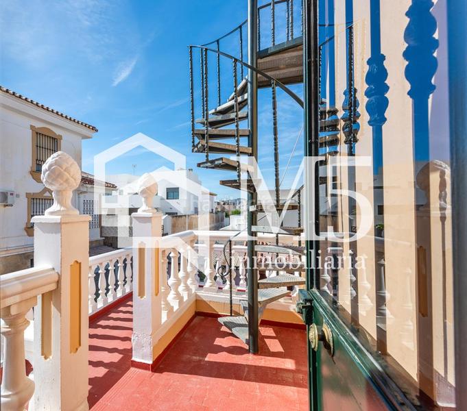 Foto 474f8cbd-ba0b-48aa-8d47-0d1e90187dad. Maison avec chauffage parking piscine dans El Tomillar Torre del Mar