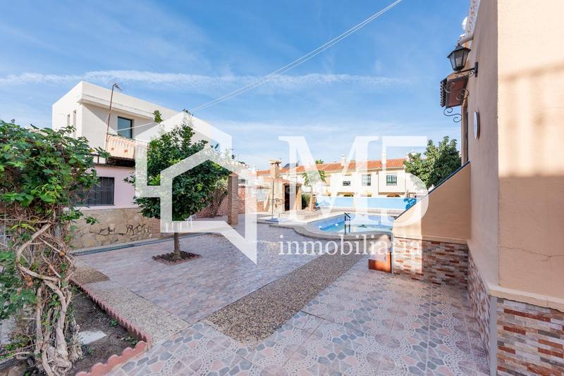 Foto 640518d0-373b-42db-8573-a20d938cd84a. Maison avec chauffage parking piscine dans El Tomillar Torre del Mar