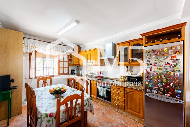 Foto 84c6d563-d277-466c-9024-96e8940a0fd6. Maison avec chauffage parking piscine dans El Tomillar Torre del Mar