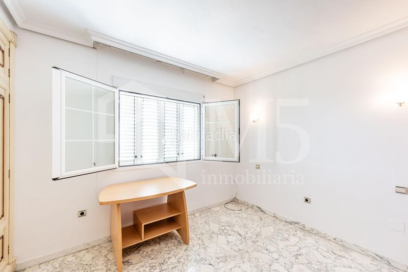 Foto a601a18e-eb6c-4723-9ad2-8c587eb81ec1. Casa amb aparcament a Caleta de Velez
