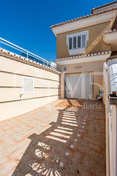 Foto ce285d89-f33a-49ad-b59c-98c3ca540900. Casa amb aparcament a Caleta de Velez