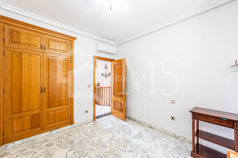 Foto f3184579-ff55-4bd3-8861-7ee9e4a809c4. Casa amb aparcament a Caleta de Velez