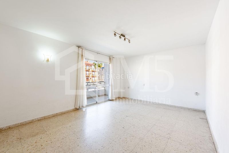 Foto 40e48d90-7470-4650-9548-1651d44f1bd9. Pis a Caleta de Velez