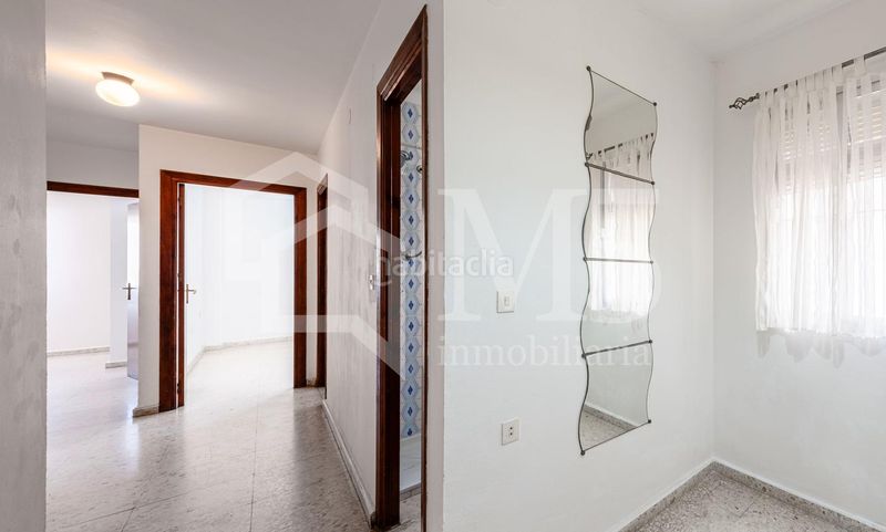 Foto aef9de49-9b01-4d11-ae3a-8c4b8829342d. Pis a Caleta de Velez