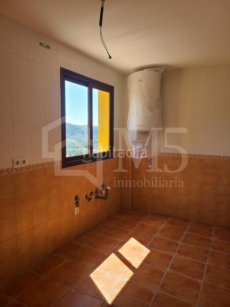 Foto 8481e832-977b-4b63-8582-d80e14ee3949. Planta baixa amb piscina a Alcaucín